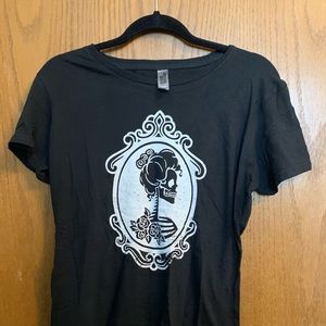 Instant Message T-shirt. Women’s. Medium